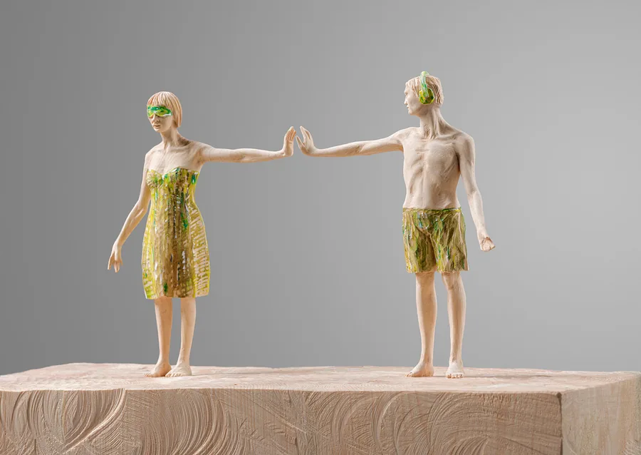 Dialog – Balance — Zirbelkiefer, gefasst · 54 × 32 cm